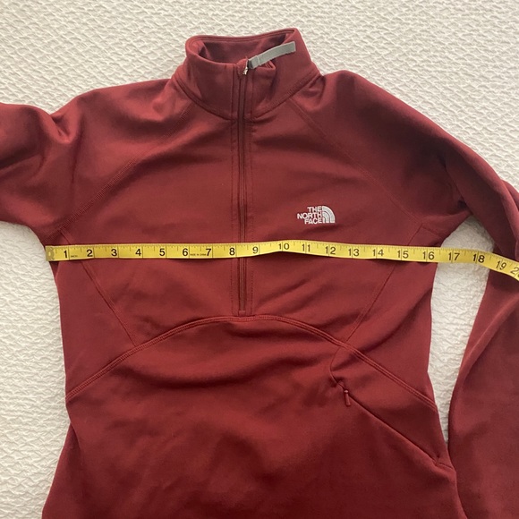 The North Face 3/4 zip up. - Picture 3 of 10